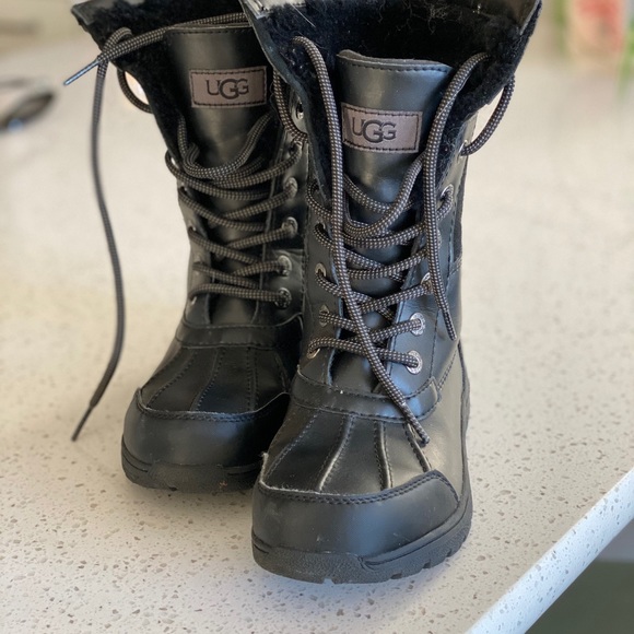 UGG boots - Picture 2 of 2